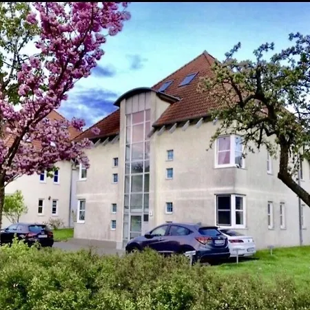 Am Yachthafen Waren Mueritz * Waren (Mueritz)