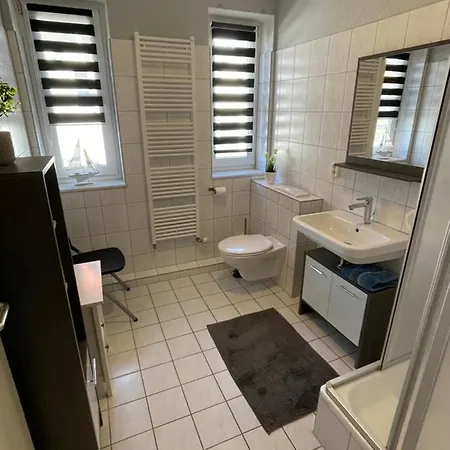 Am Yachthafen Mueritz *