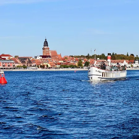 Am Yachthafen Mueritz